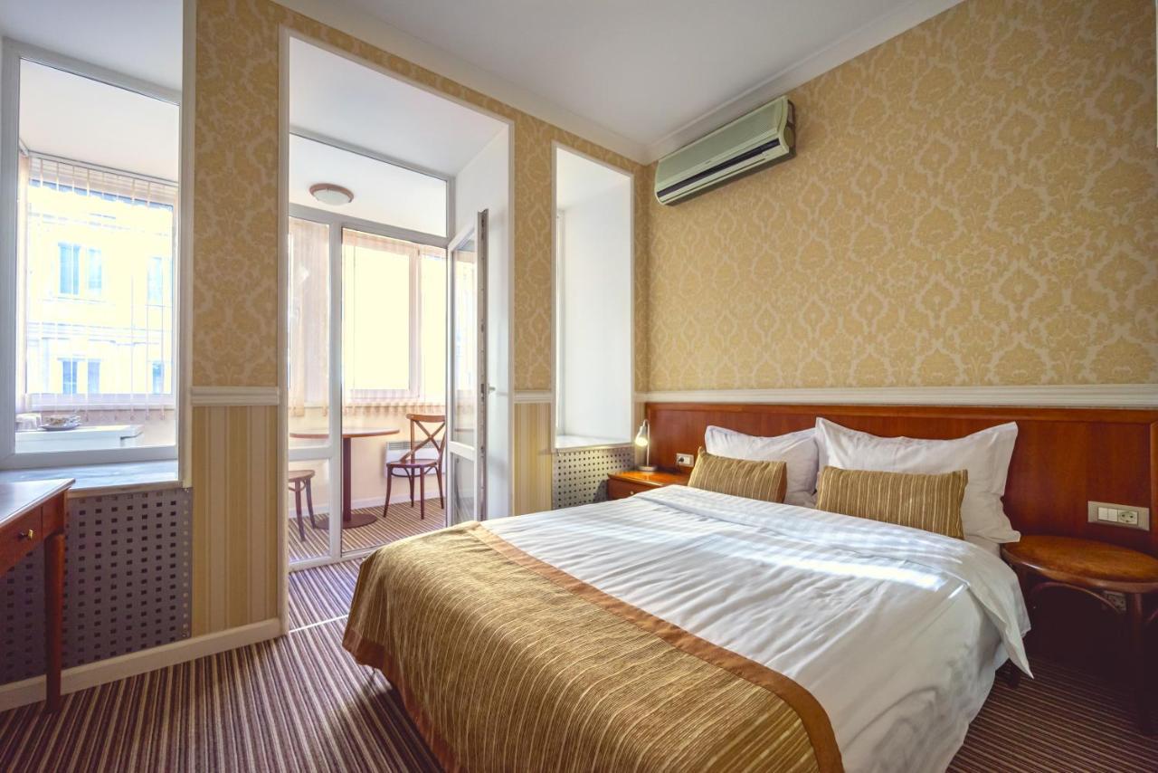 Consul консул 3* Odesa