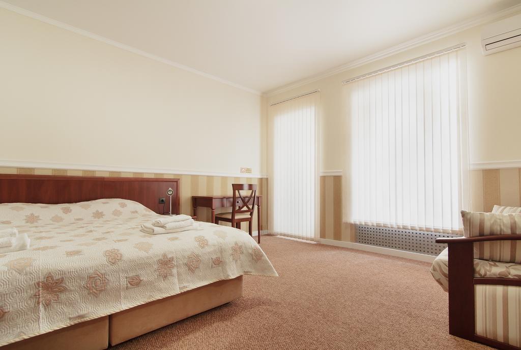 Consul консул Hotel Odesa